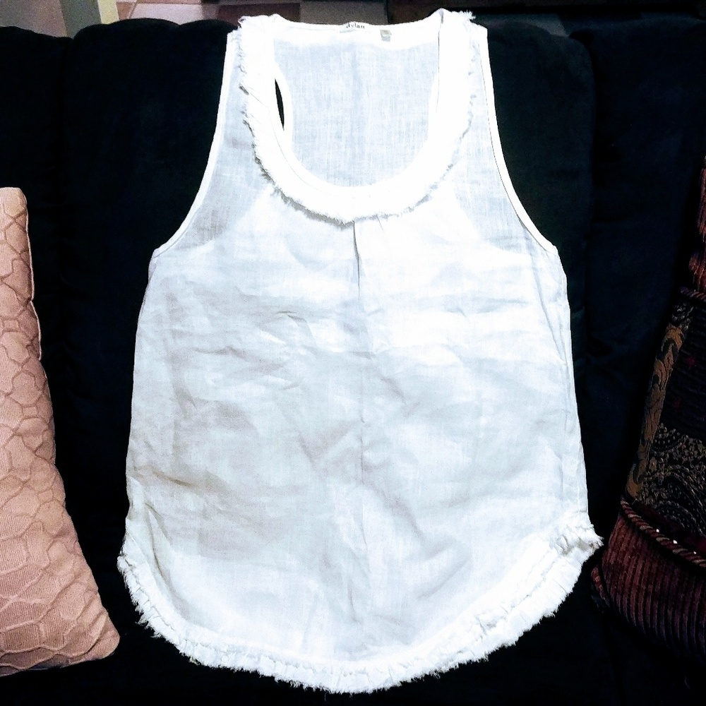 Dylan white tank with fringed collar and bottom.